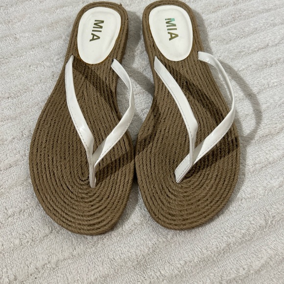 MIA Women's Sandals with White Straps and Brown Sole 10 - Picture 1 of 7